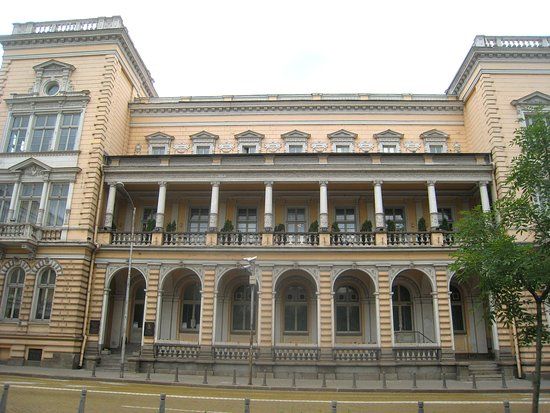 Central Military Club